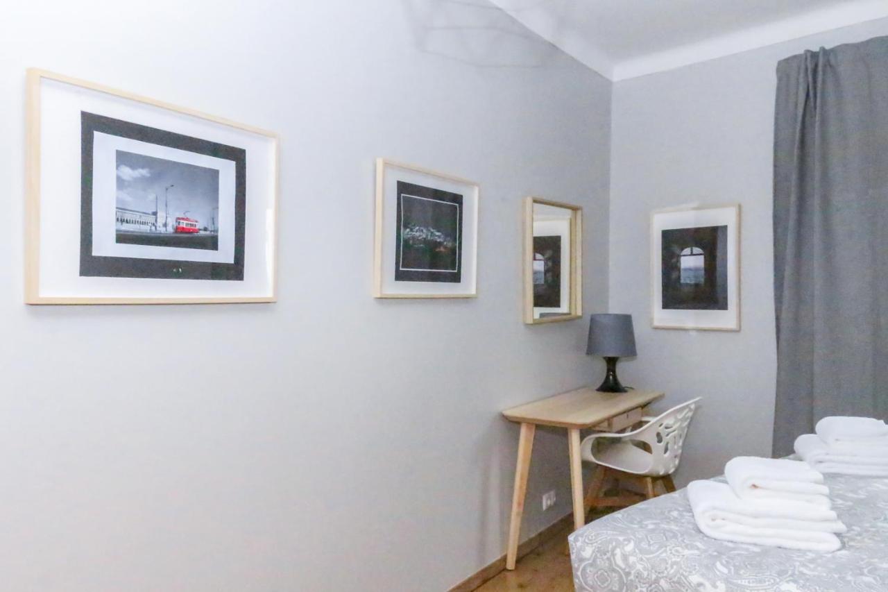 Tejo I Apartment อัลมาดา ภายนอก รูปภาพ